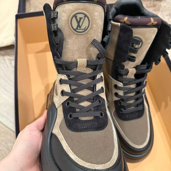 NIB Authentic Louis Vuitton Wmns Archlight 2.0 Platform Ankle Boot 'Khaki Green' - Picture 3 of 12